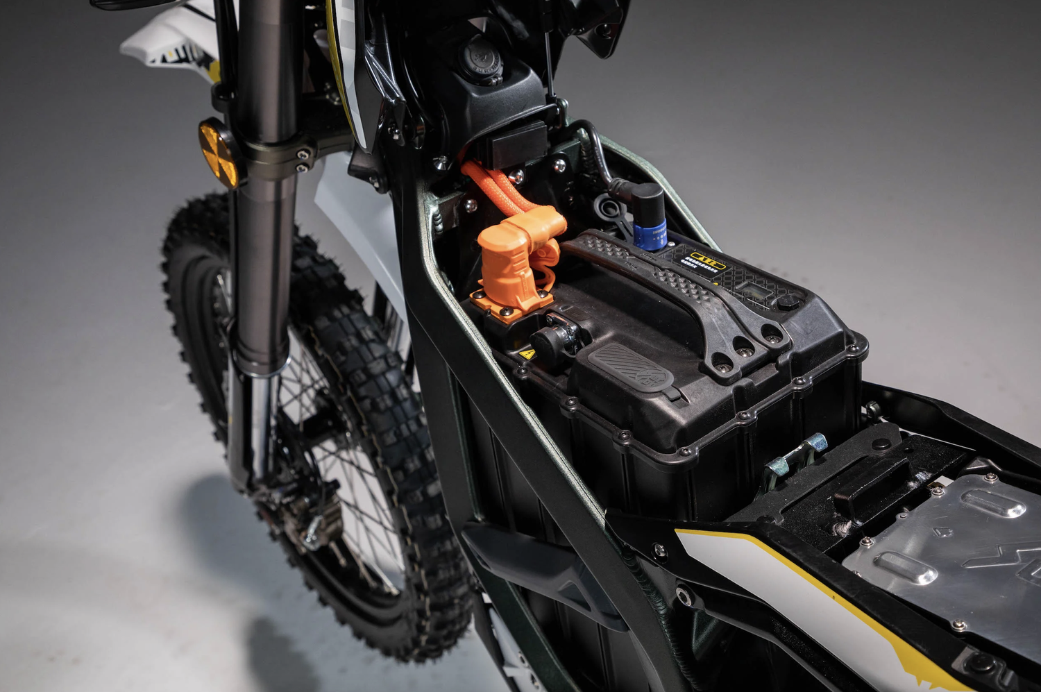 sur ron ultra bee battery